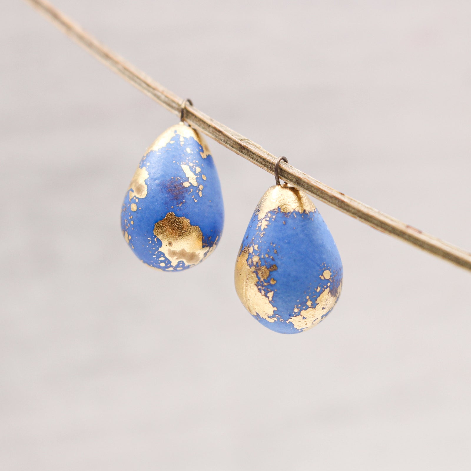 Cute ceramic drops for jewelry craft and accessories handmade in France by Alain Granell