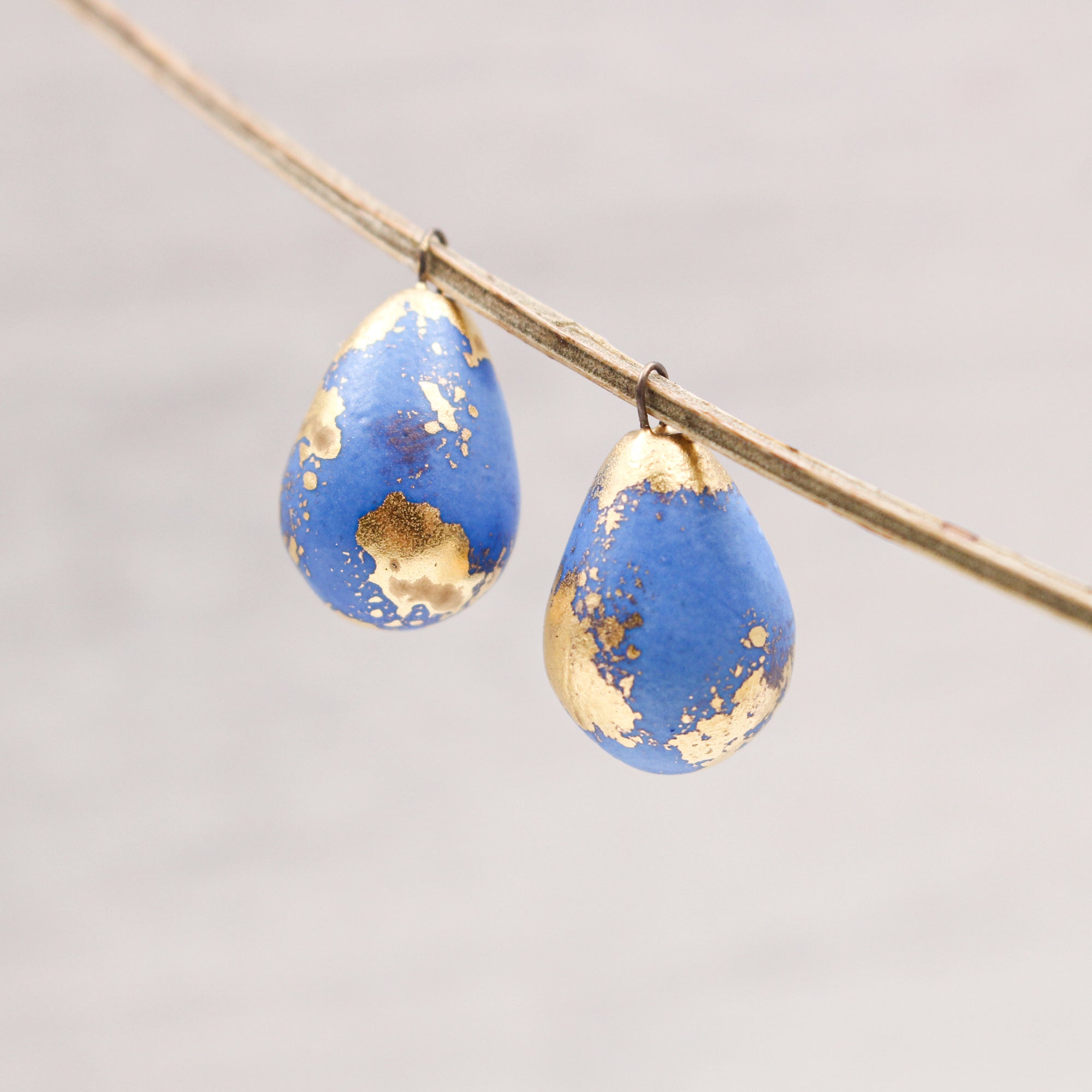 Cute ceramic drops for jewelry craft and accessories handmade in France by Alain Granell