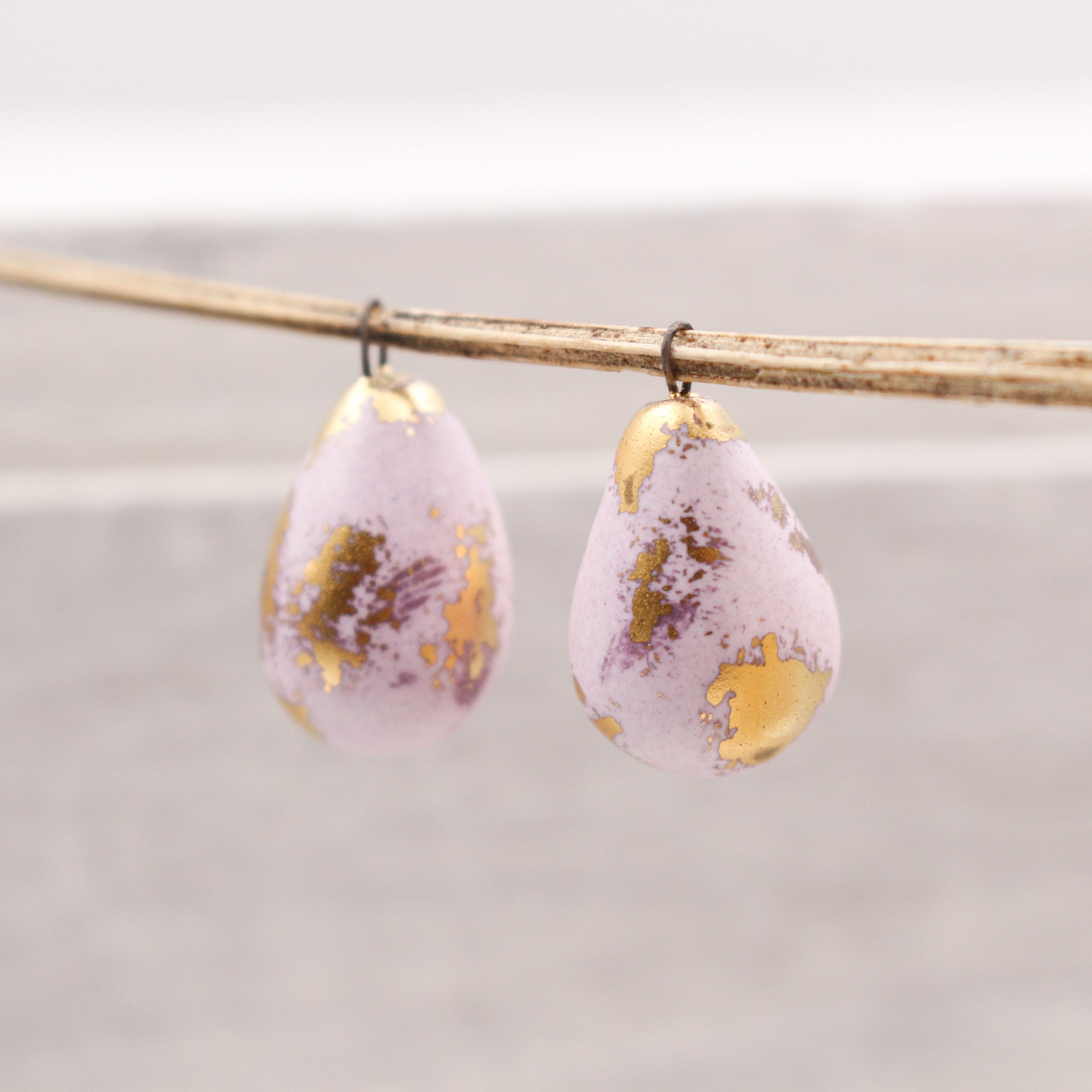 Cute ceramic drops for jewelry craft and accessories handmade in France by Alain Granell