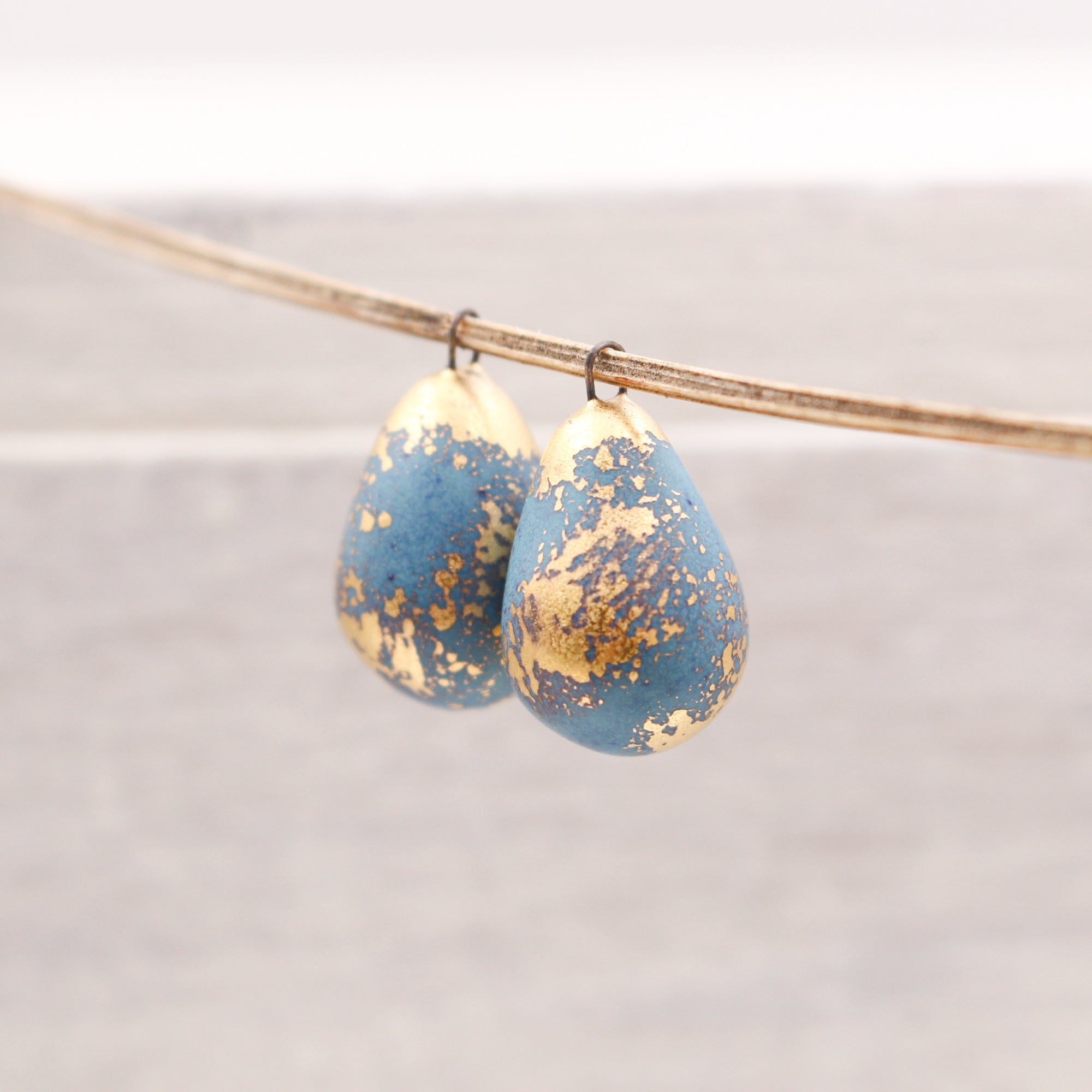 Cute ceramic drops for jewelry craft and accessories handmade in France by Alain Granell