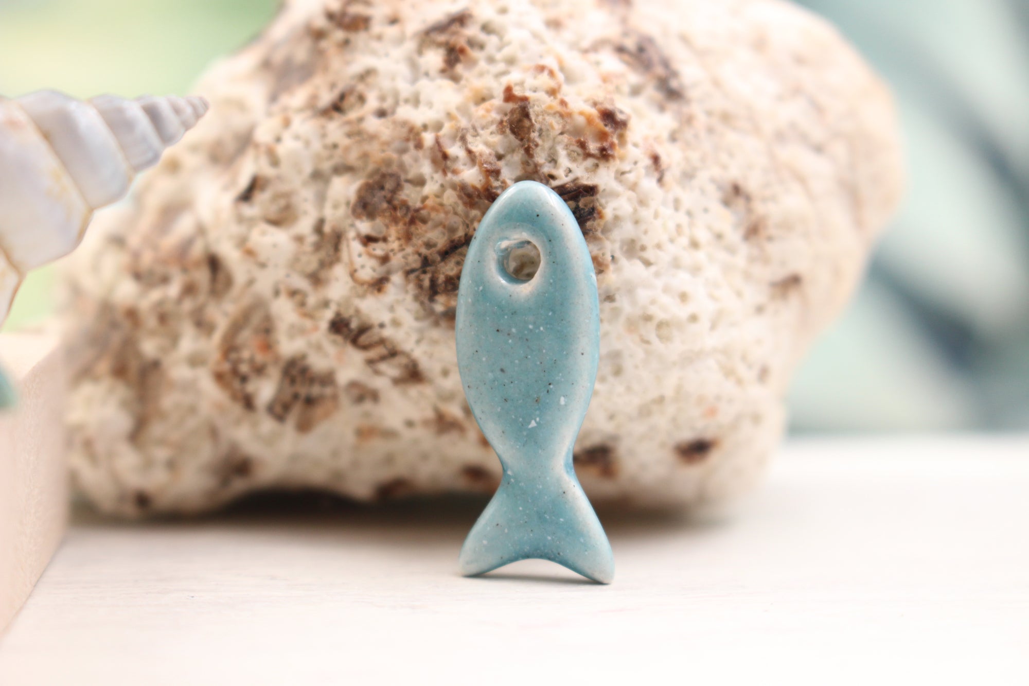 Ceramic fish charms for jewelry and accessories handmade in France by Alain Granell