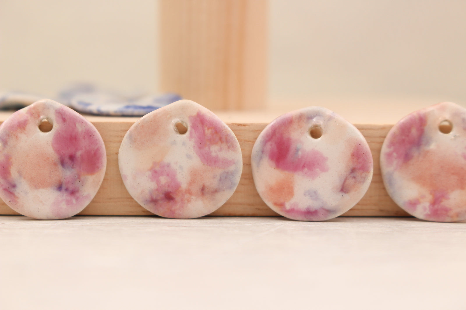 Breloques Céramique Pétales Multicolores