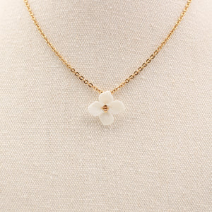 Collier Hortensia Blanc en Porcelaine et Acier Inoxydable