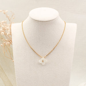 Collier Hortensia Blanc en Porcelaine et Acier Inoxydable