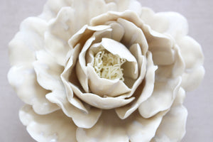 Handmade porcelain peony with a vintage look by Alain Granell