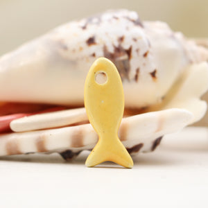 Ceramic fish charms for jewelry and accessories handmade in France by Alain Granell