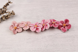 Primevères faites à la main en céramique pour création de bijoux et accessoires