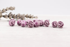 Breloques Roses en céramique fabriquées à la main en France pour création de bijoux et accessoires