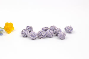 Breloques Roses en céramique fabriquées à la main en France pour création de bijoux et accessoires