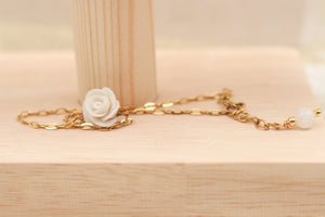 Bracelet Fleur Rose en Porcelaine Bicuit Blanche