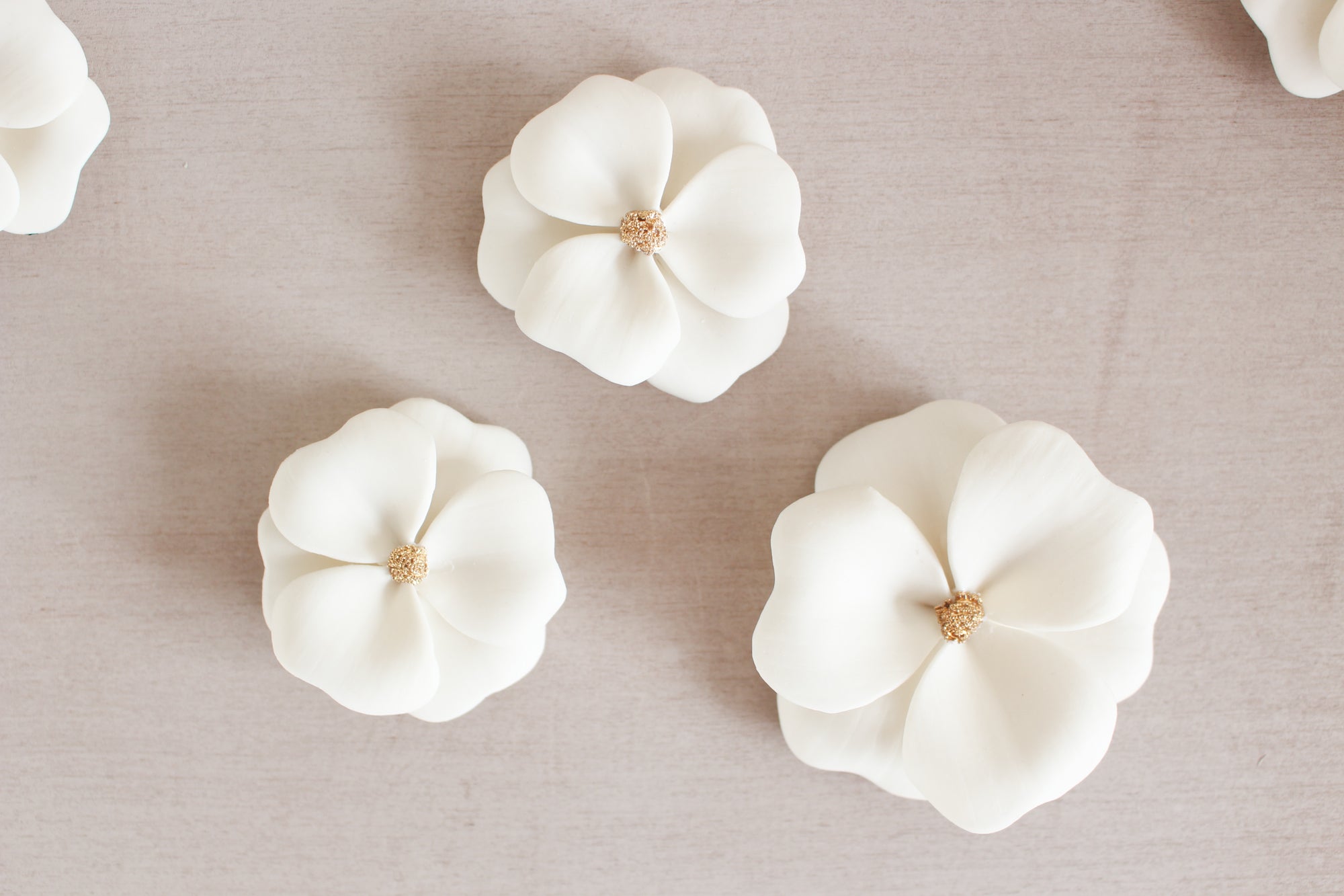 White and Gold Porcelain Flower for Wall Decoration, Frames and Panels by Alain Granell - Handmade in France
